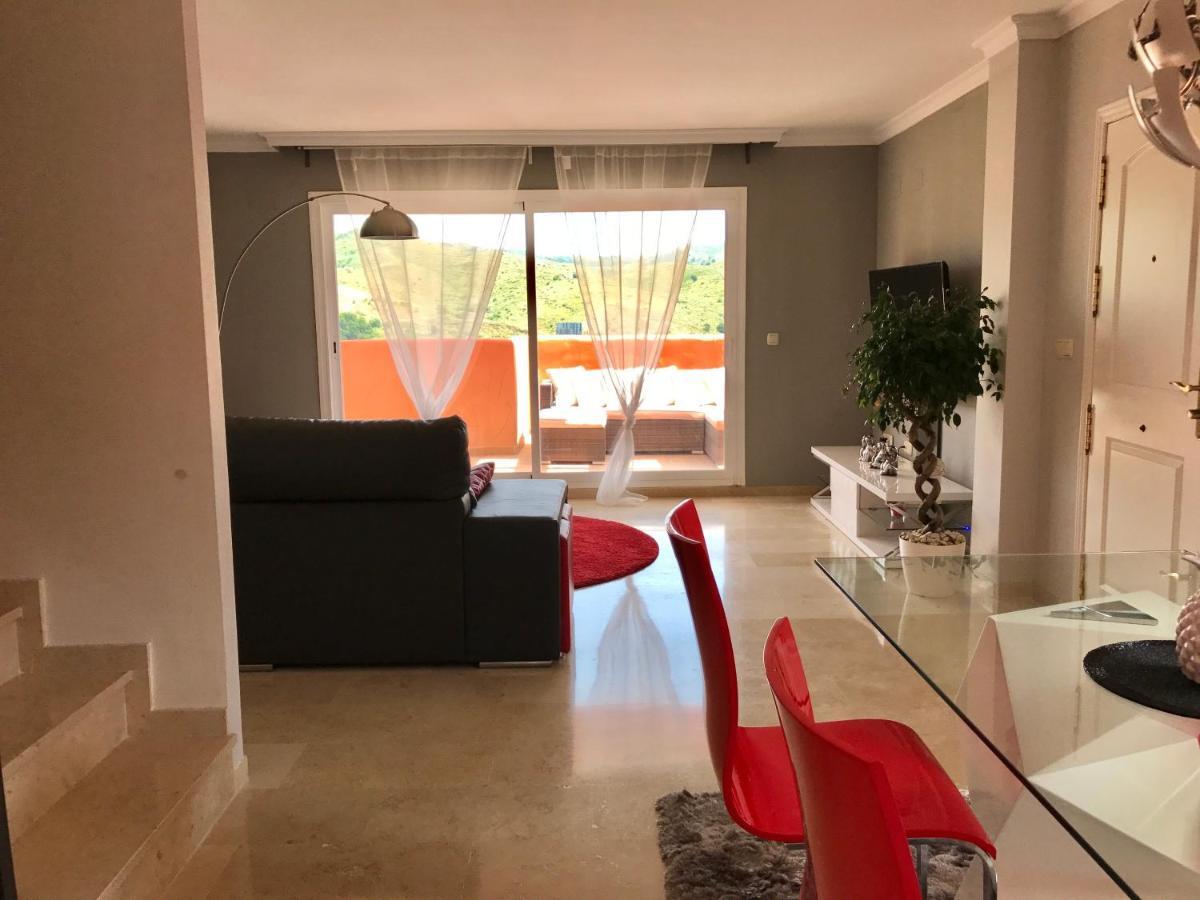 The Elviria Penthouse, Appartamento *